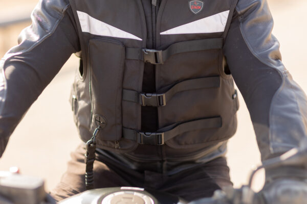 spark air vest moto